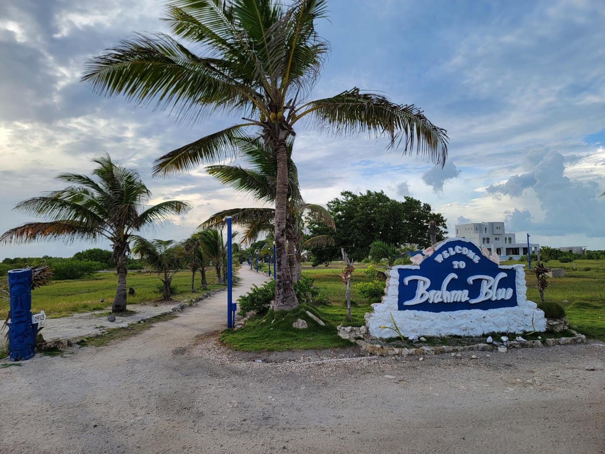 Brahma Blue Resort San Pedro  Exterior photo