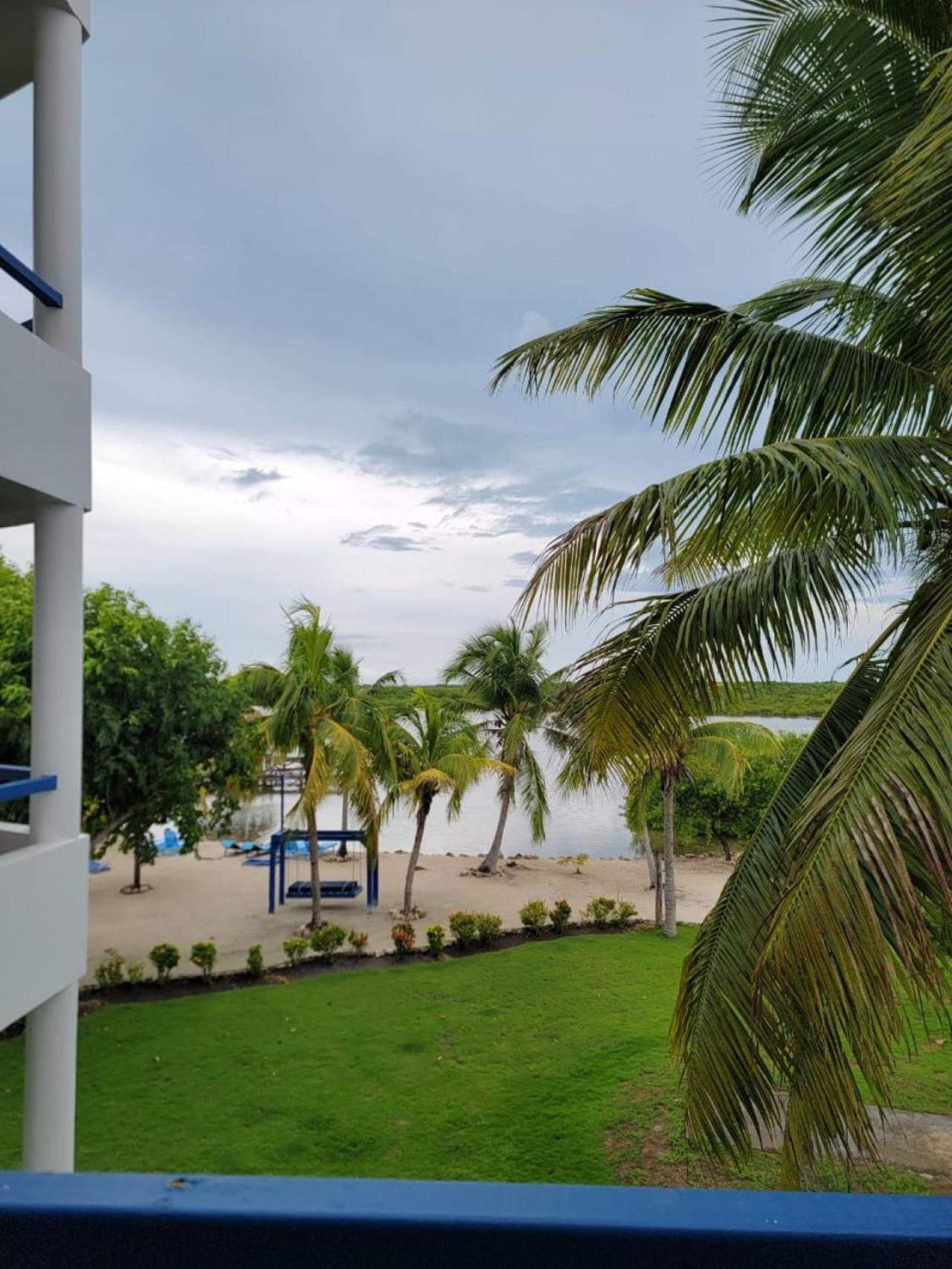 Brahma Blue Resort San Pedro  Exterior photo